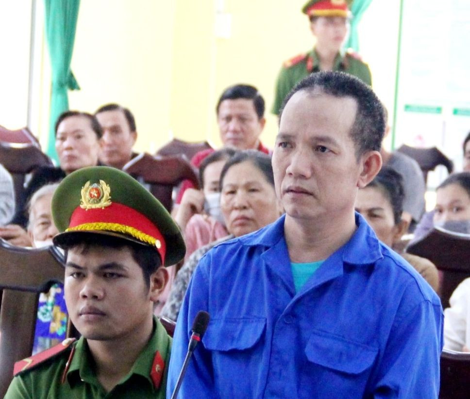 Bị cáo Huỳnh Văn Chơn. Bị cáo Huỳnh Văn Chơn.