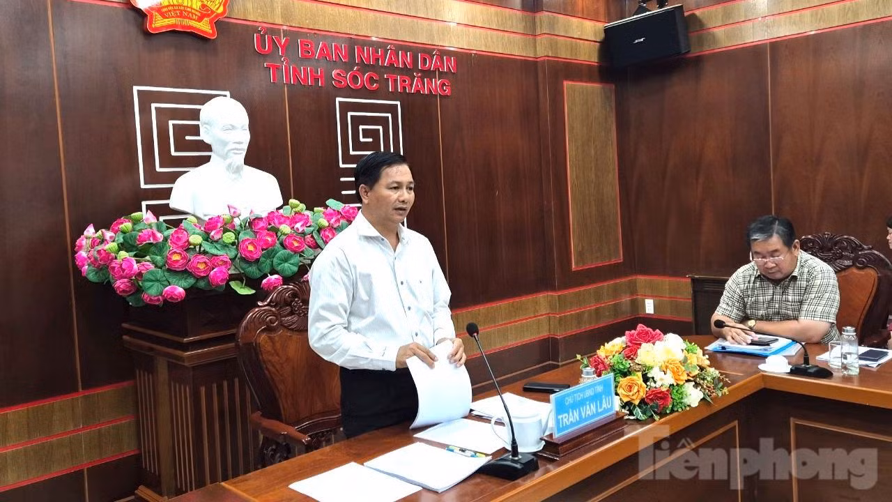 Chủ tịch UBND tỉnh Sóc Trăng Trần Văn Lâu phát biểu tại buổi làm việc.