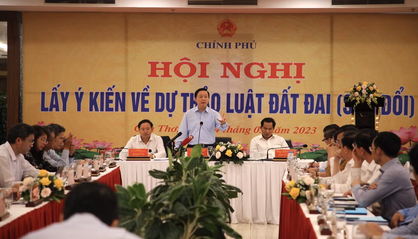 Phó Thủ tướng Trần Hồng Hà chủ trì Hội nghị lấy ý kiến về dự thảo Luật Đất đai (sửa đổi).