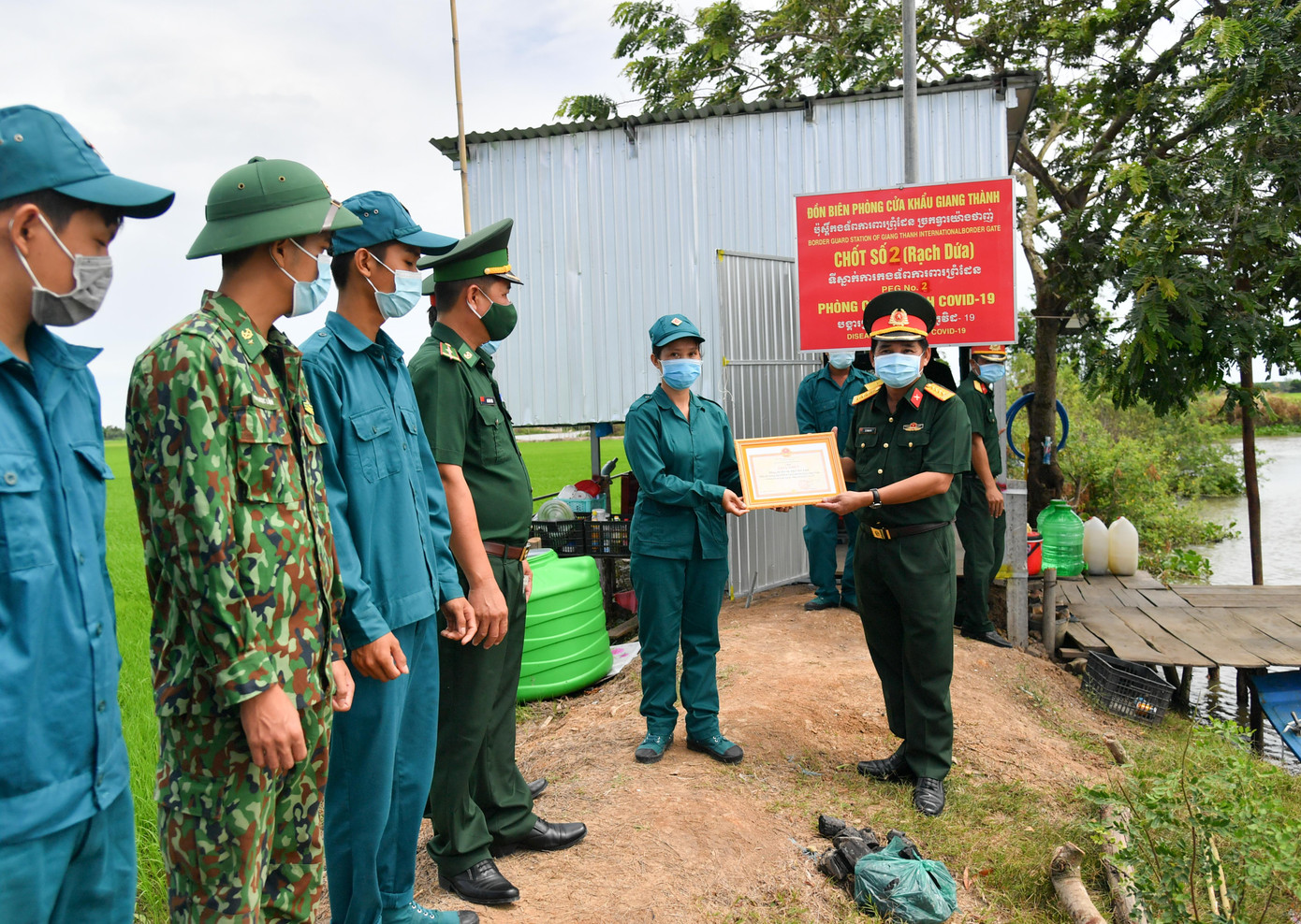 CẬP NHẬT DỊCH 13/6: Thêm 31 nhân viên Bệnh viện Bệnh Nhiệt đới TP.HCM nghi mắc COVID-19 ảnh 9 CẬP NHẬT DỊCH 13/6: Thêm 31 nhân viên Bệnh viện Bệnh Nhiệt đới TP.HCM nghi mắc COVID-19 ảnh 9