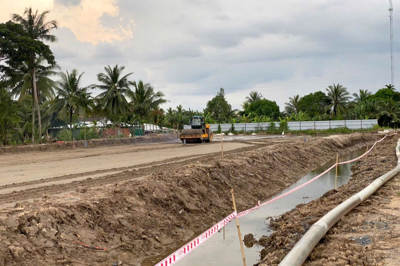 Dự án cầu Đại Ngãi kết nối tỉnh Sóc Trăng với tỉnh Trà Vinh. Ảnh: Nhật Huy.