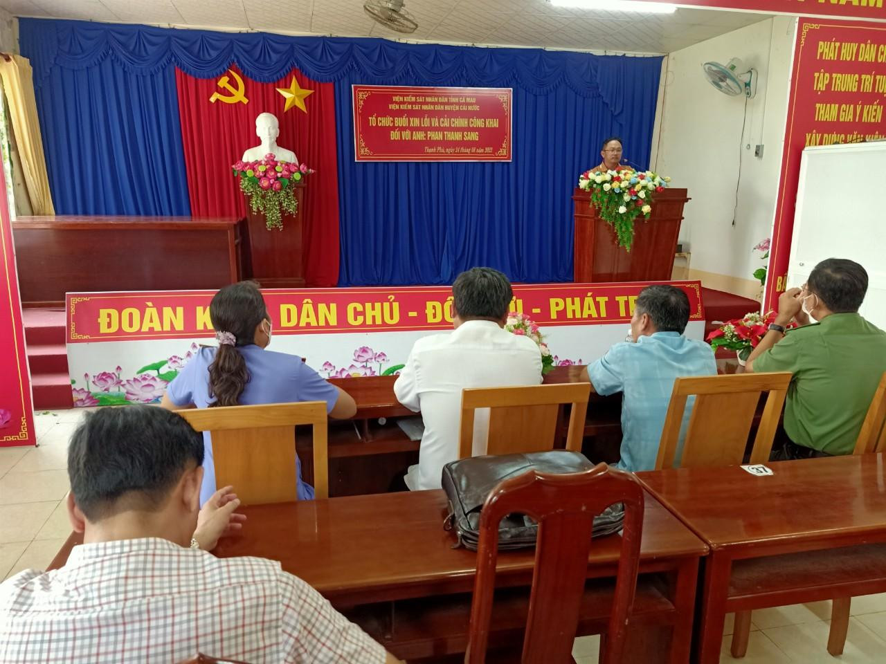 Đại diện Công an huyện Cái Nước, UBND xã Thạnh Phú và Ban Nhân dân ấp Tân Hoà đến tham dự.