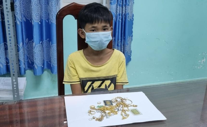 Lê Thanh Tâm tại cơ quan công an. Lê Thanh Tâm tại cơ quan công an.