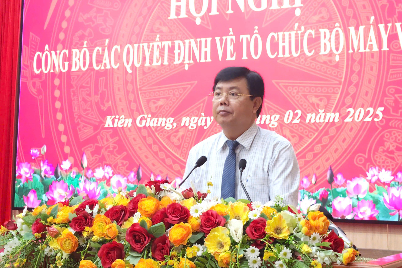 Bí thư Tỉnh ủy Kiên Giang - Nguyễn Tiến Hải. Bí thư Tỉnh ủy Kiên Giang - Nguyễn Tiến Hải.