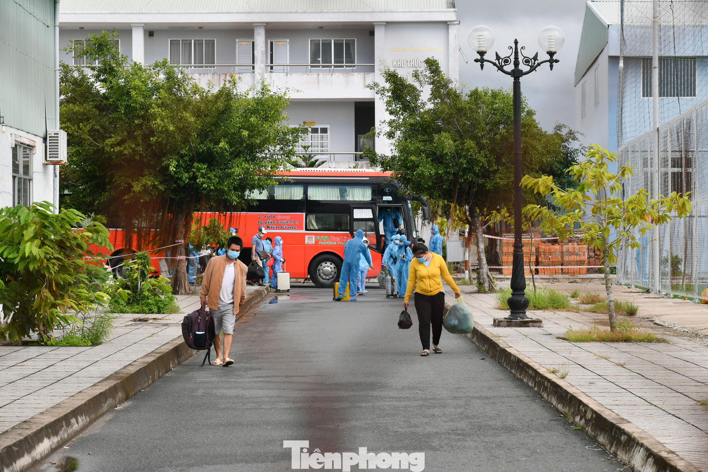 Đây là đợt đầu tiên tỉnh Kiên Giang tổ chức tiếp nhận người dân đang sinh sống học tập và làm việc tại TP. HCM có nhu cầu bức thiết trở về địa phương.