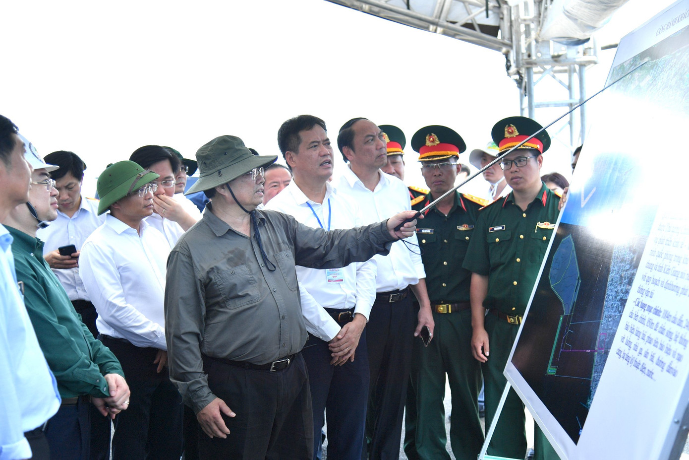 Thủ tướng Phạm Minh Chính khảo sát, kiểm tra dự án cảng hành khách quốc tế Phú Quốc.