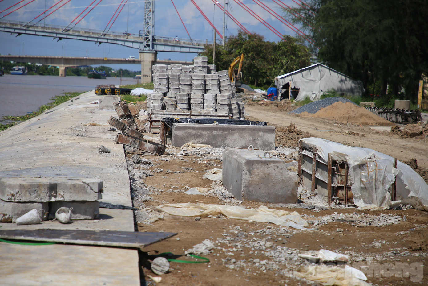 Do vướng mặt bằng nên đến giữa tháng 9/2023, địa phương mới bàn giao mặt bằng sạch đạt 100%.