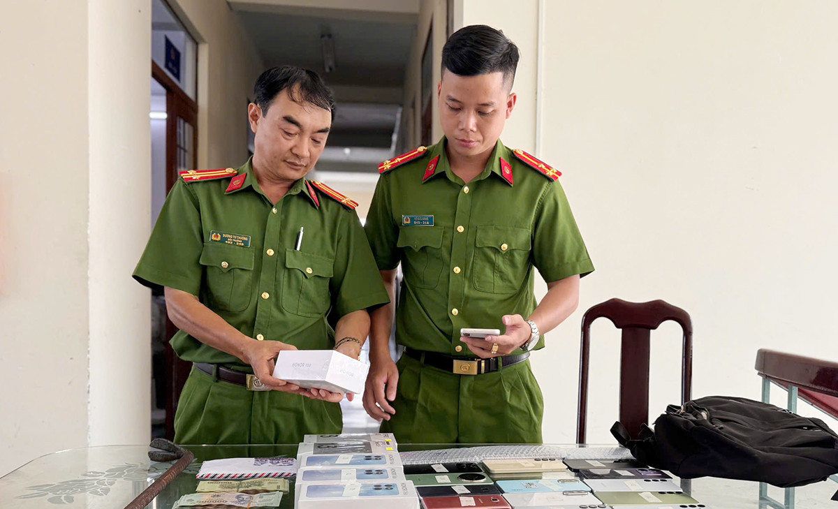 Cơ quan Công an thu giữ tang vật vụ án. Ảnh: Tiến Tầm. Cơ quan Công an thu giữ tang vật vụ án. Ảnh: Tiến Tầm.