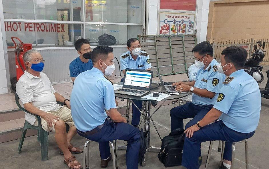 Cơ quan chức năng của TP. Cần Thơ đã tiến hành kiểm tra và lập biên bản đối với cây xăng V.K.