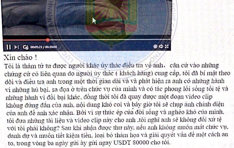 Ảnh chụp từ màn hình máy tính của một nạn nhân bị cắt ghép hình ảnh và đe dọa, tống tiền. Ảnh: Công an cung cấp.
