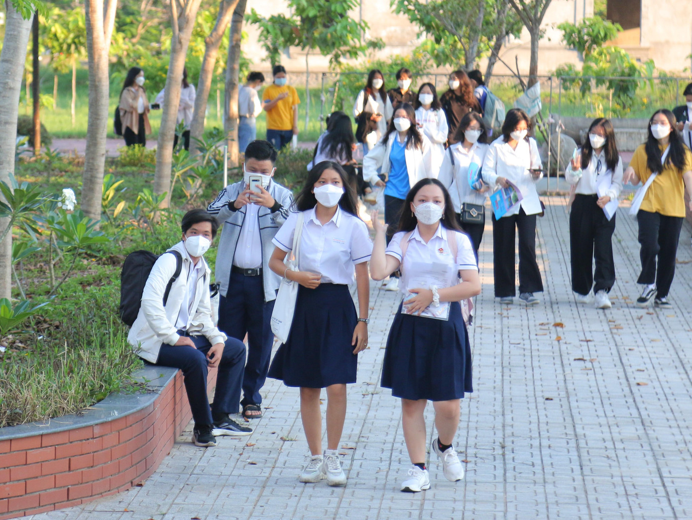 Hơn 1.275 thí sinh ở các trường THPT tại tỉnh Kiên Giang và các tỉnh lân cận tại điểm thi Trường Đại học Kiên Giang. Hơn 1.275 thí sinh ở các trường THPT tại tỉnh Kiên Giang và các tỉnh lân cận tại điểm thi Trường Đại học Kiên Giang.