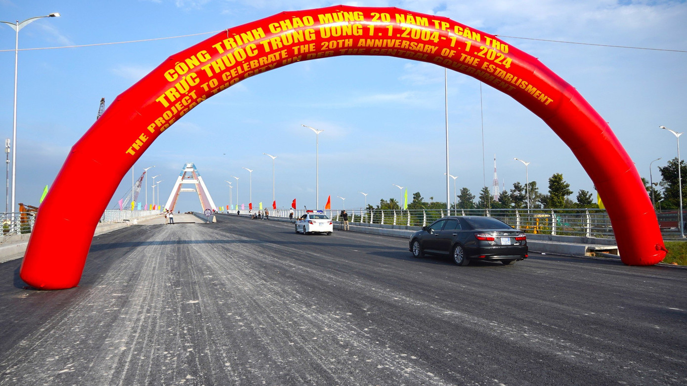 Công trình chào mừng 20 năm TP. Cần Thơ trực thuộc Trung ương (1/1/2004 – 1/1/2024). Công trình chào mừng 20 năm TP. Cần Thơ trực thuộc Trung ương (1/1/2004 – 1/1/2024).