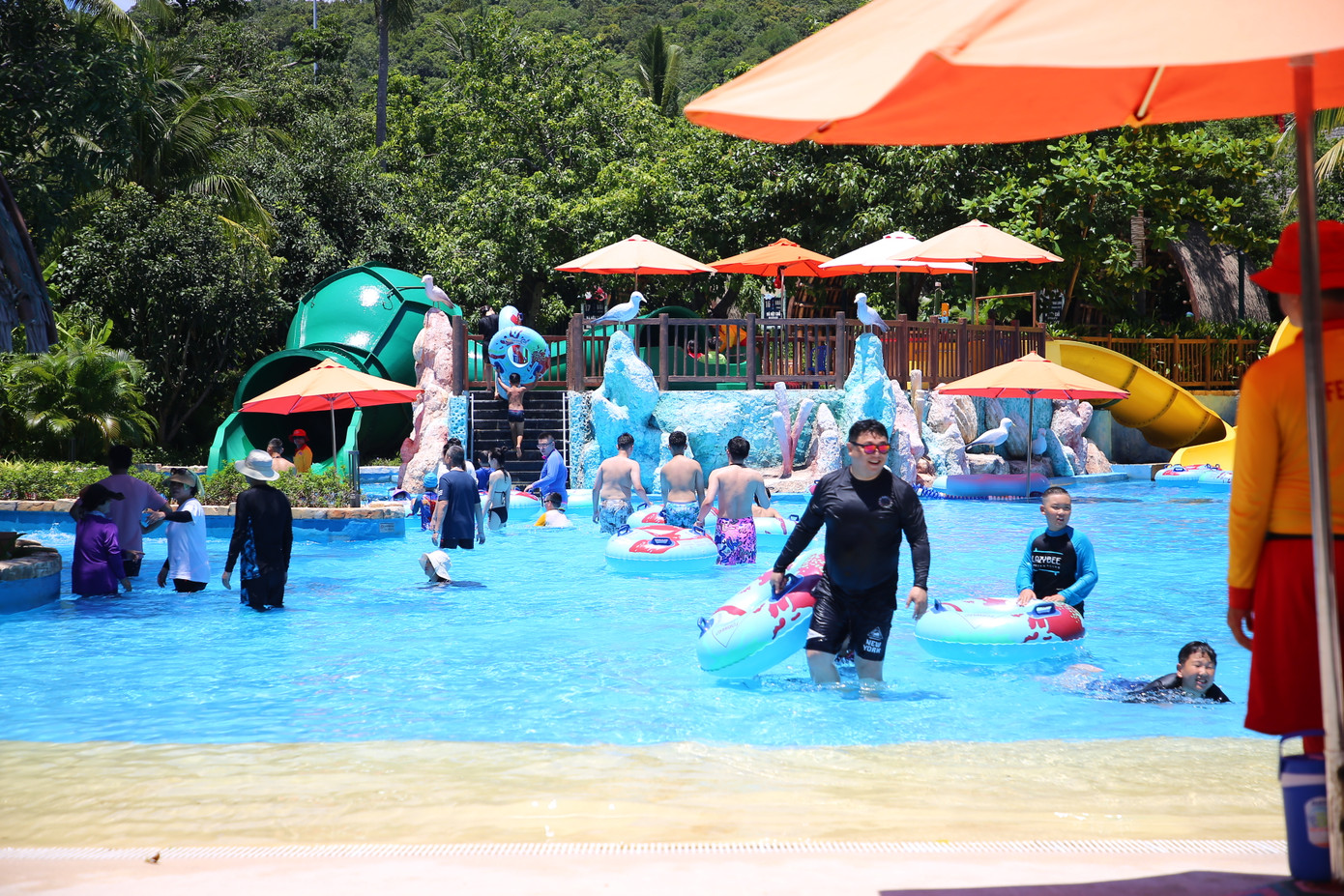 Dự báo khách quốc tế đến Phú Quốc dự báo tăng cao trong dịp lễ 2/9. Ảnh: Nhật Huy. Dự báo khách quốc tế đến Phú Quốc dự báo tăng cao trong dịp lễ 2/9. Ảnh: Nhật Huy.