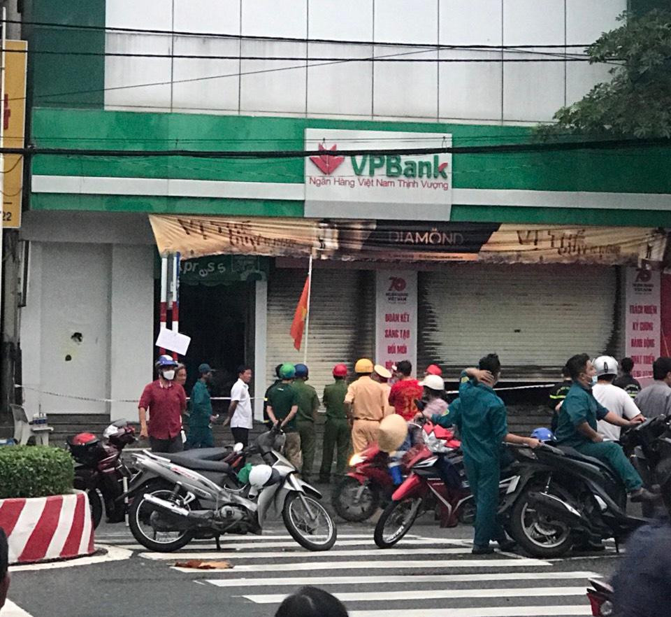 Trụ sở phòng giao dịch Ngân hàng VPBank.