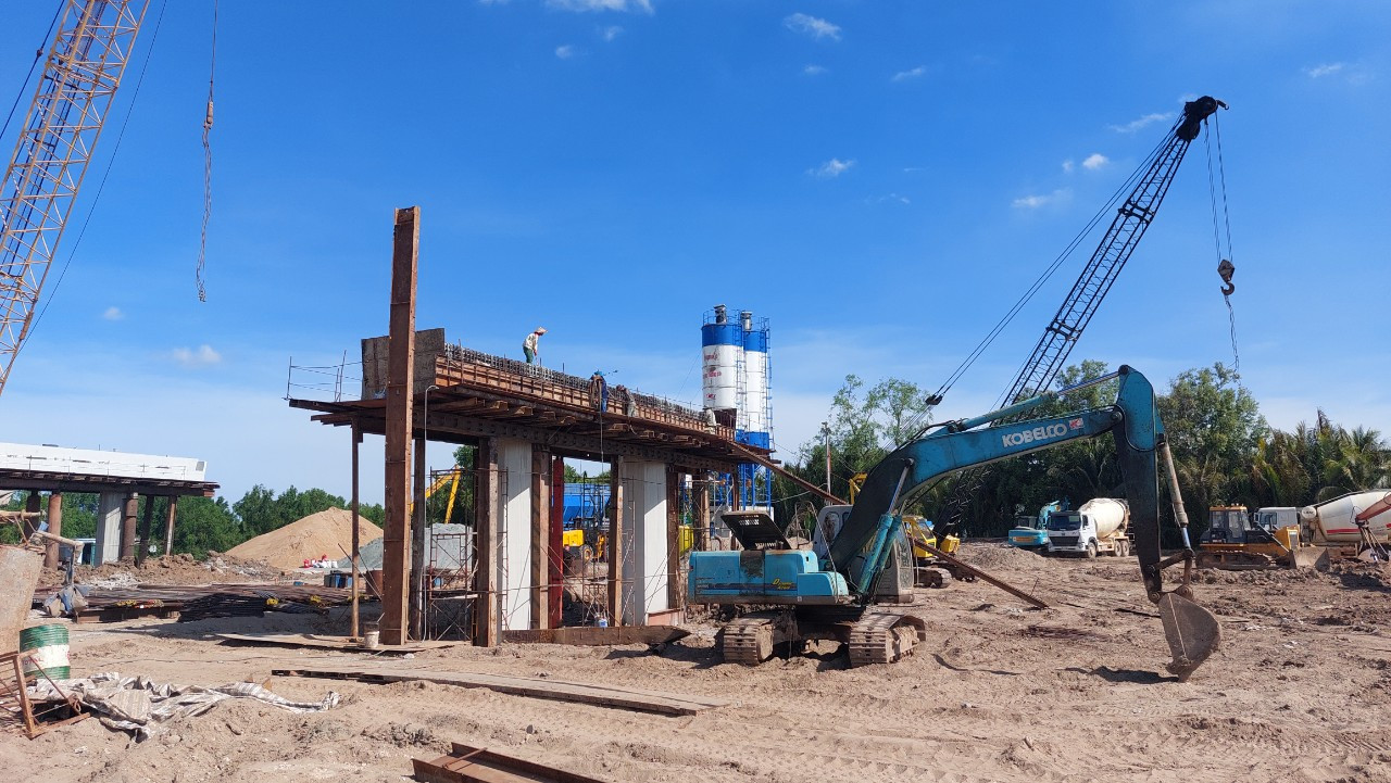 Dự án cao tốc đi qua địa bàn tỉnh Sóc Trăng. Ảnh: Xuân Lương Dự án cao tốc đi qua địa bàn tỉnh Sóc Trăng. Ảnh: Xuân Lương