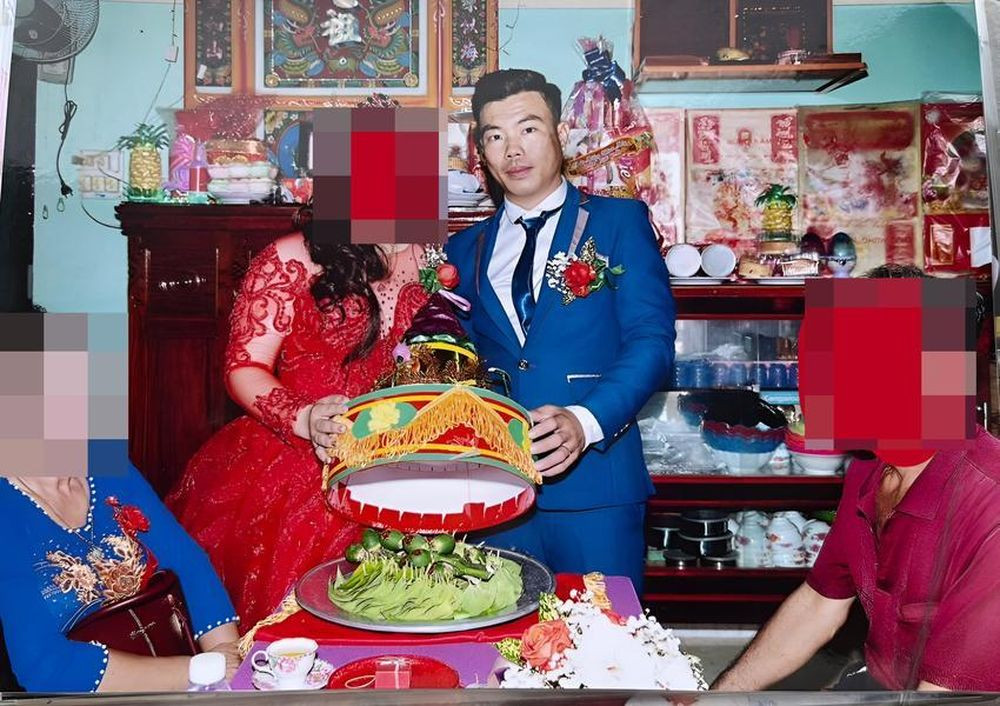 Ảnh đám cưới giữa Khanh và T. Ảnh: Bạn đọc cung cấp.