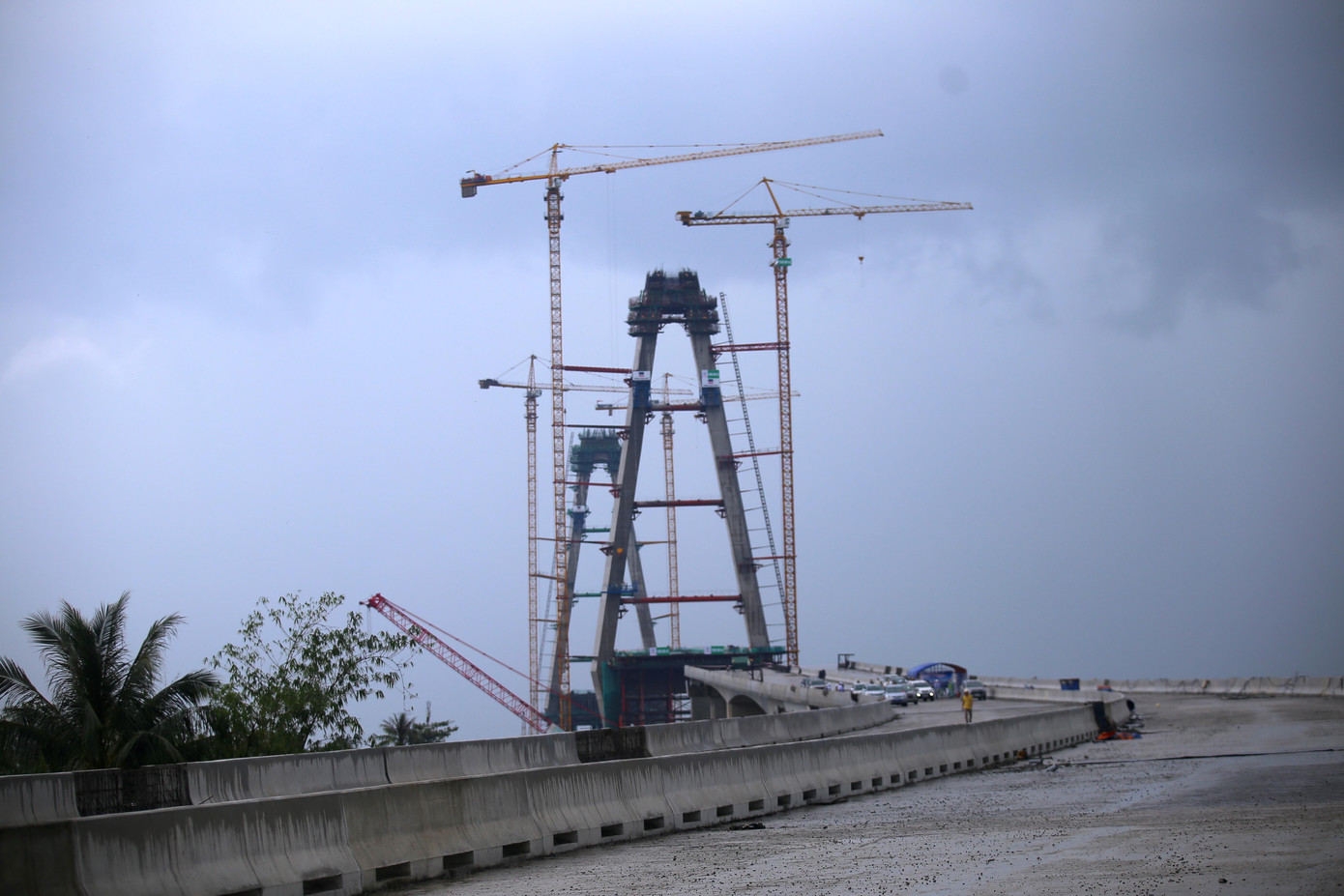 Gói XL.03B, các nhà thầu đã triển khai thi công từ tháng 11/2021 và dự kiến hoàn thành vào tháng 12/2023. Đến nay sản lượng của gói thầu đã đạt gần 28%, vượt 3,1% so với kế hoạch. Theo báo cáo của chủ đầu tư, tại dự án cầu Mỹ Thuận 2, hiện các nhà thầu đã triển khai 3 mũi thi công không kể ngày đêm để đảm bảo tiến độ.