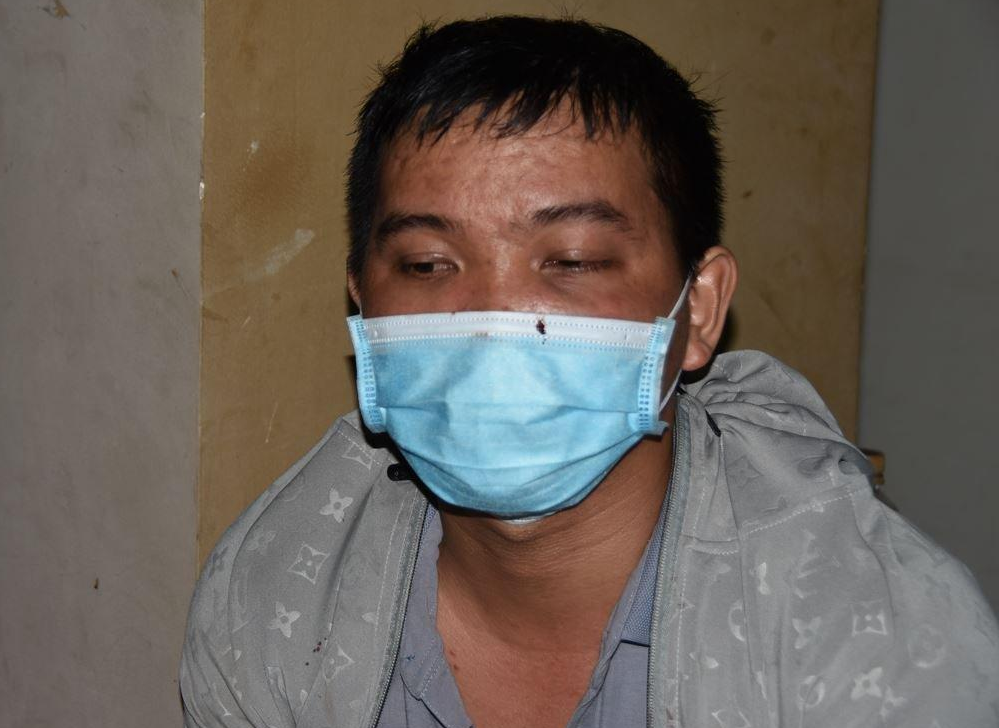 Trần Thanh Nguyên tại cơ quan công an.