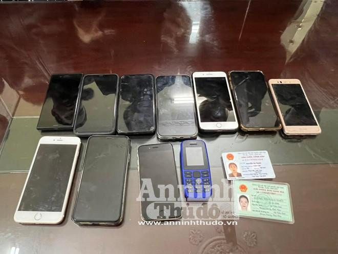 Điện thoại di động Nhân và đồng bọn sử dụng môi giới mại dâm người nước ngoài