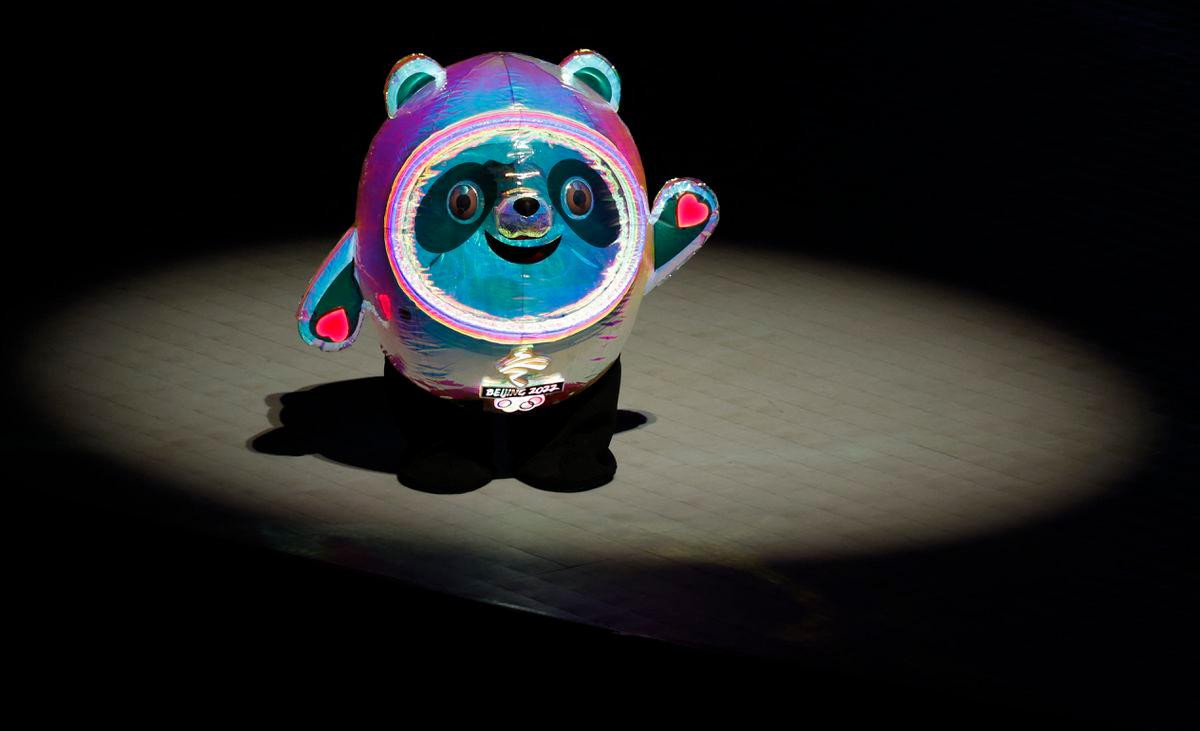 Gấu trúc Bing Dwen Dwen - một trong hai linh vật của Olympic Mùa Đông Bắc Kinh.
