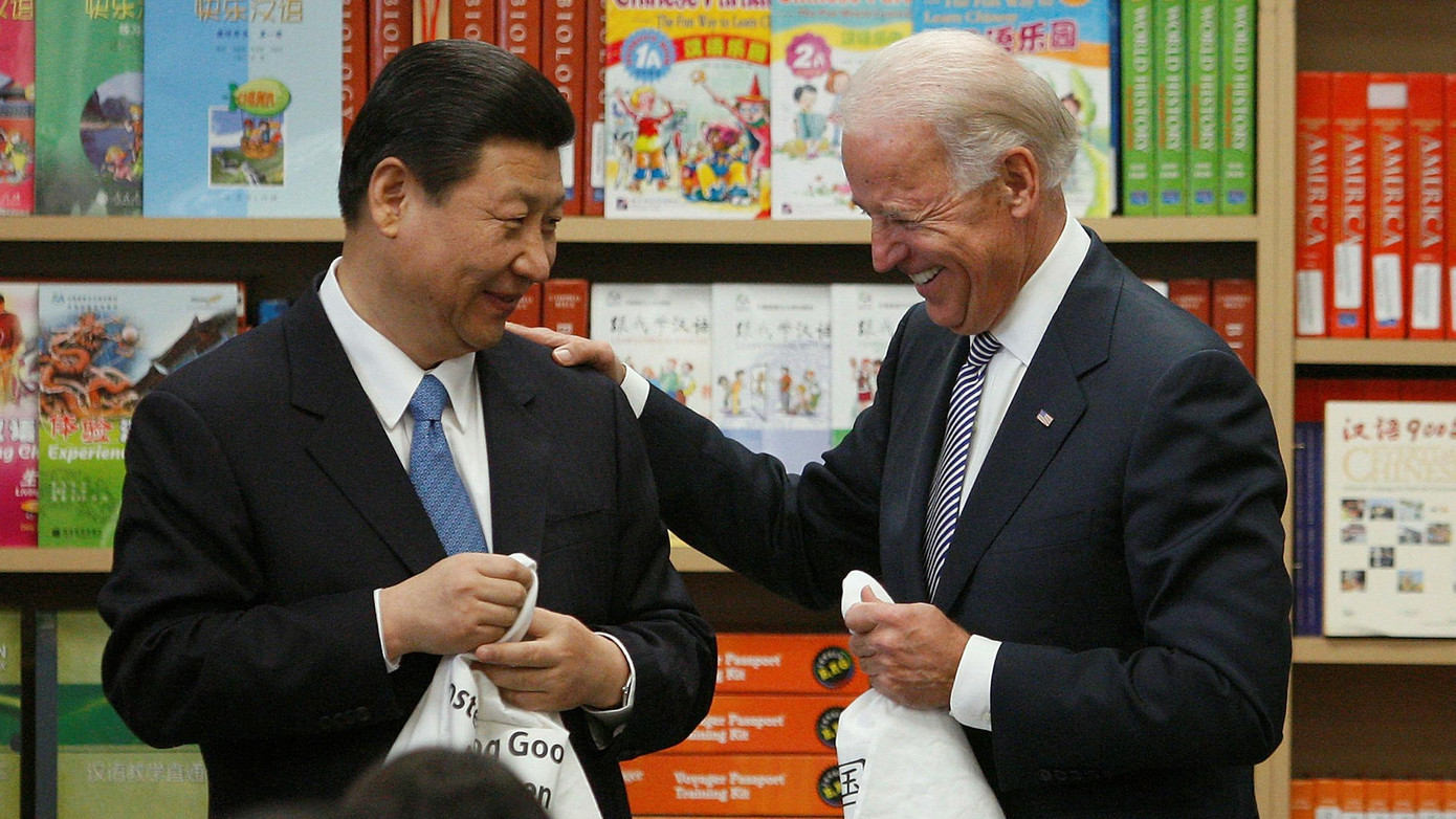 Ông Joe Biden gặp ông Tập Cận Bình hồi năm 2012. Ảnh: Reuters Ông Joe Biden gặp ông Tập Cận Bình hồi năm 2012. Ảnh: Reuters