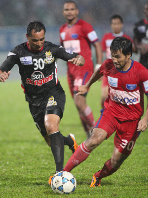 Bóng đá Việt Nam nhọc nhằn chống đỡ suy thoái. Bóng đá Việt Nam nhọc nhằn chống đỡ suy thoái