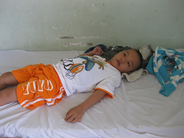 Bé Nguyễn Văn Thái trước ngày rời bệnh viện