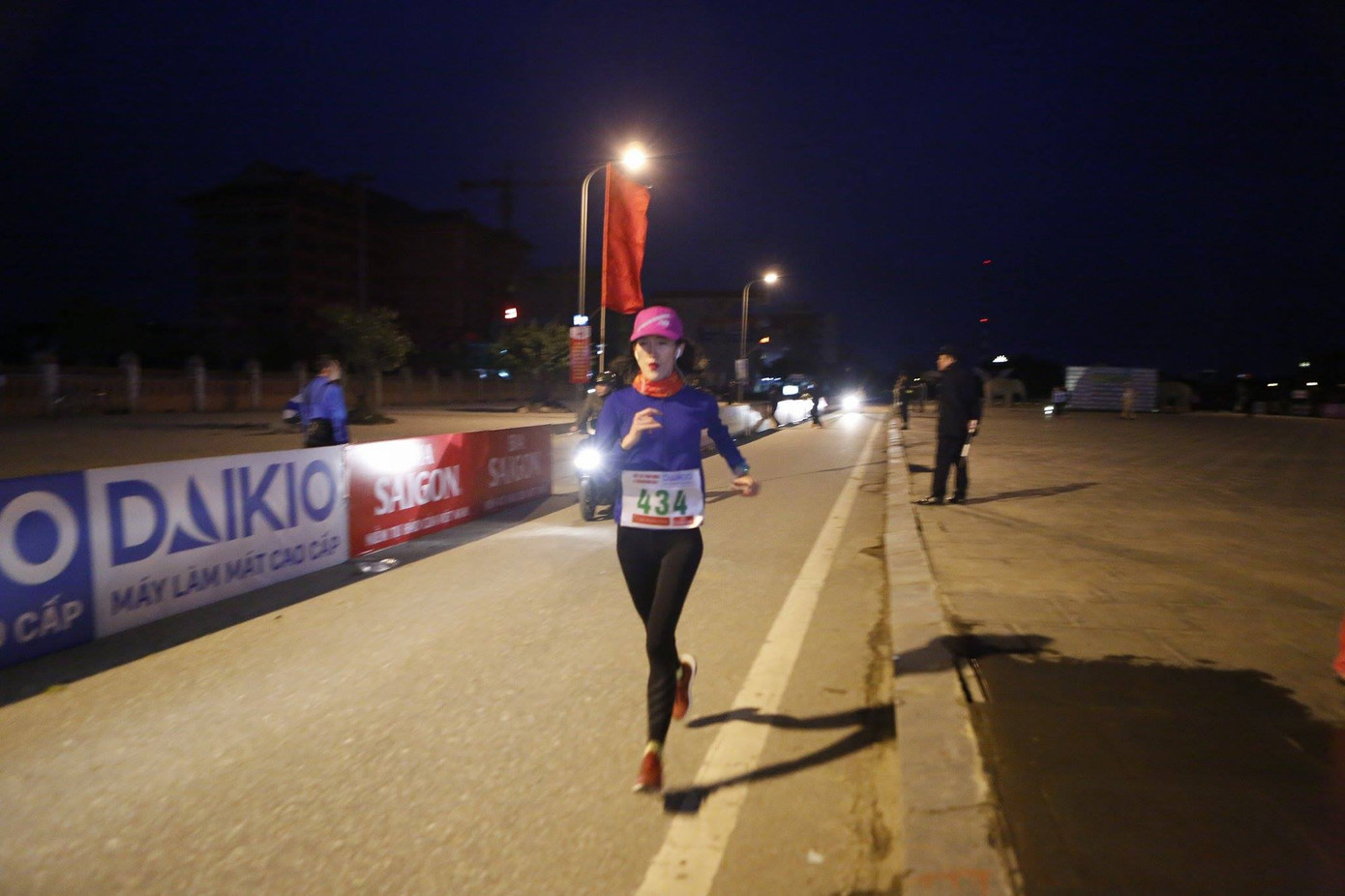 Việt dã Tiền Phong 2017: Quyết liệt và nhiều bất ngờ ảnh 11