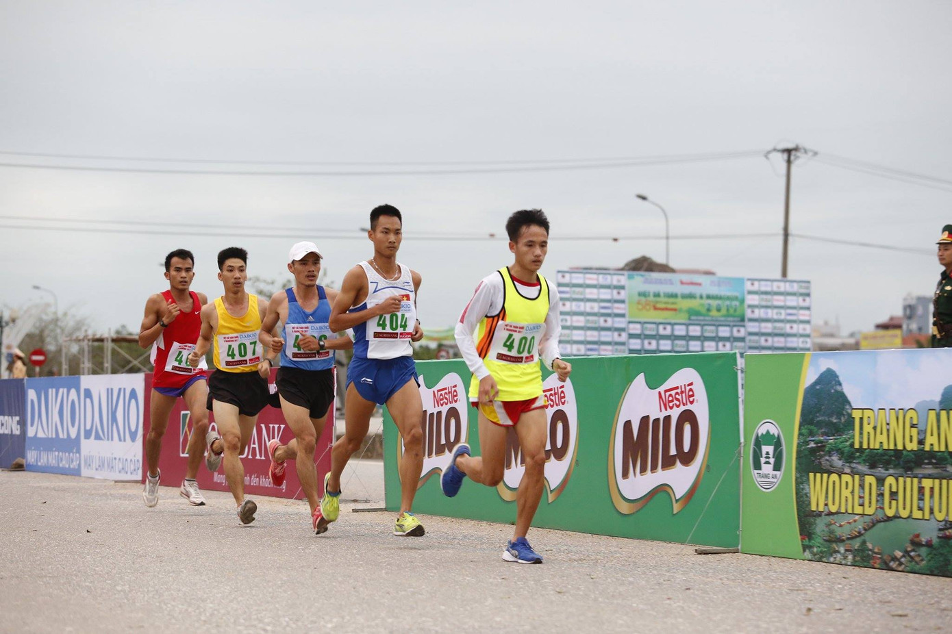 Việt dã Tiền Phong 2017: Quyết liệt và nhiều bất ngờ ảnh 14