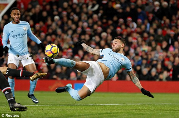 M.U 1-2 Man City: Bắt 'quỷ' tại hang ảnh 31