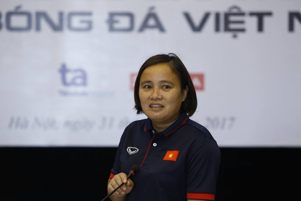 Giao lưu trực tuyến với những 'cô gái vàng' bóng đá Việt ảnh 8