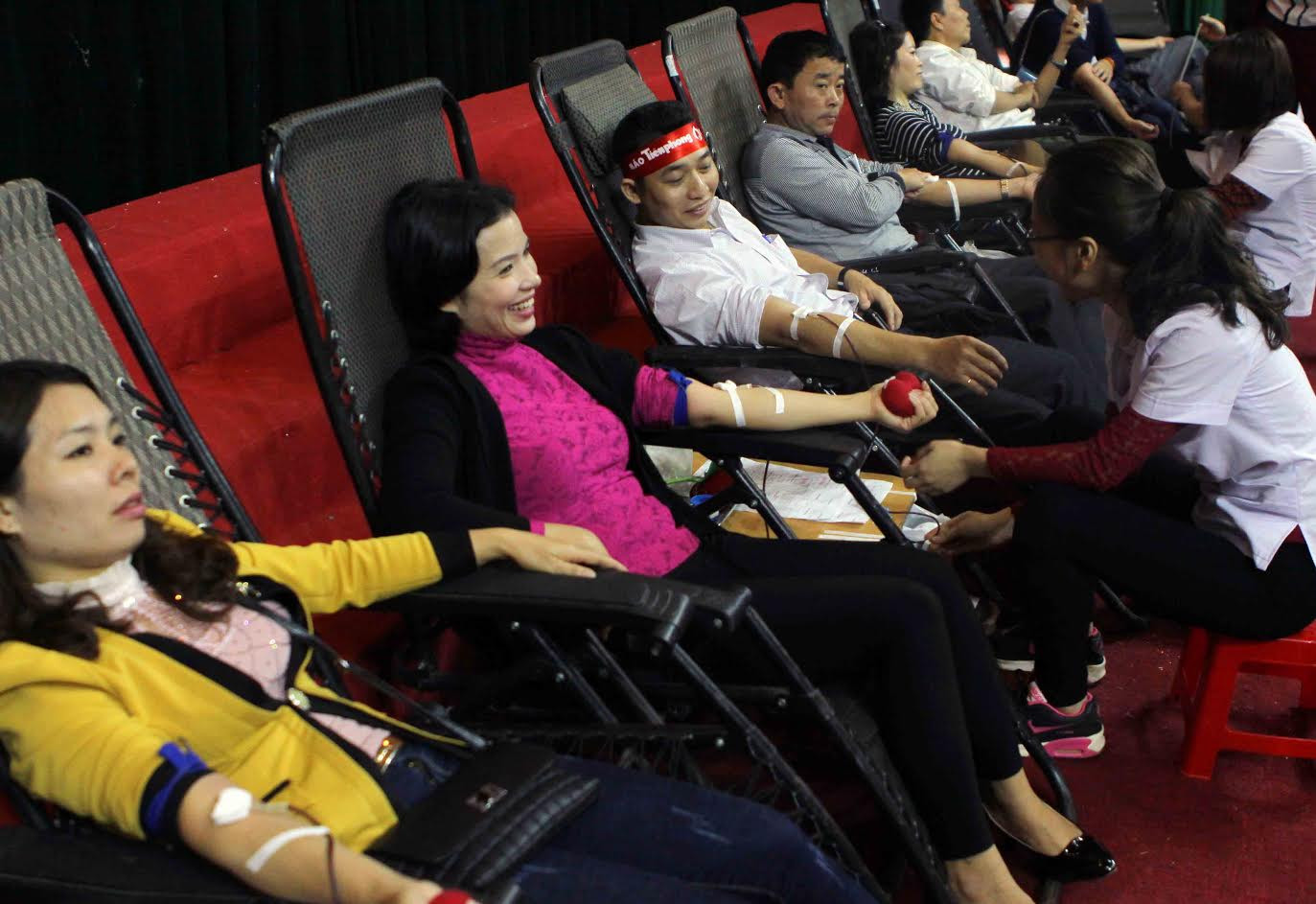 Chủ Nhật Đỏ ngày 8/1 thu được hơn 5500 đơn vị máu ảnh 7