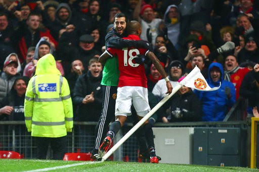 Kết quả vòng 13 Ngoại hạng Anh: M.U thắng may ảnh 1