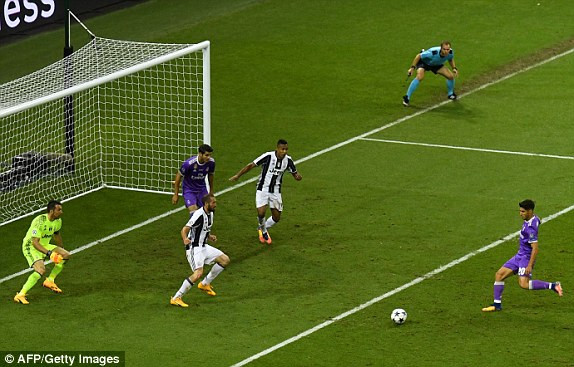 Cận cảnh cú đăng quang lịch sử của Real Madrid ảnh 16