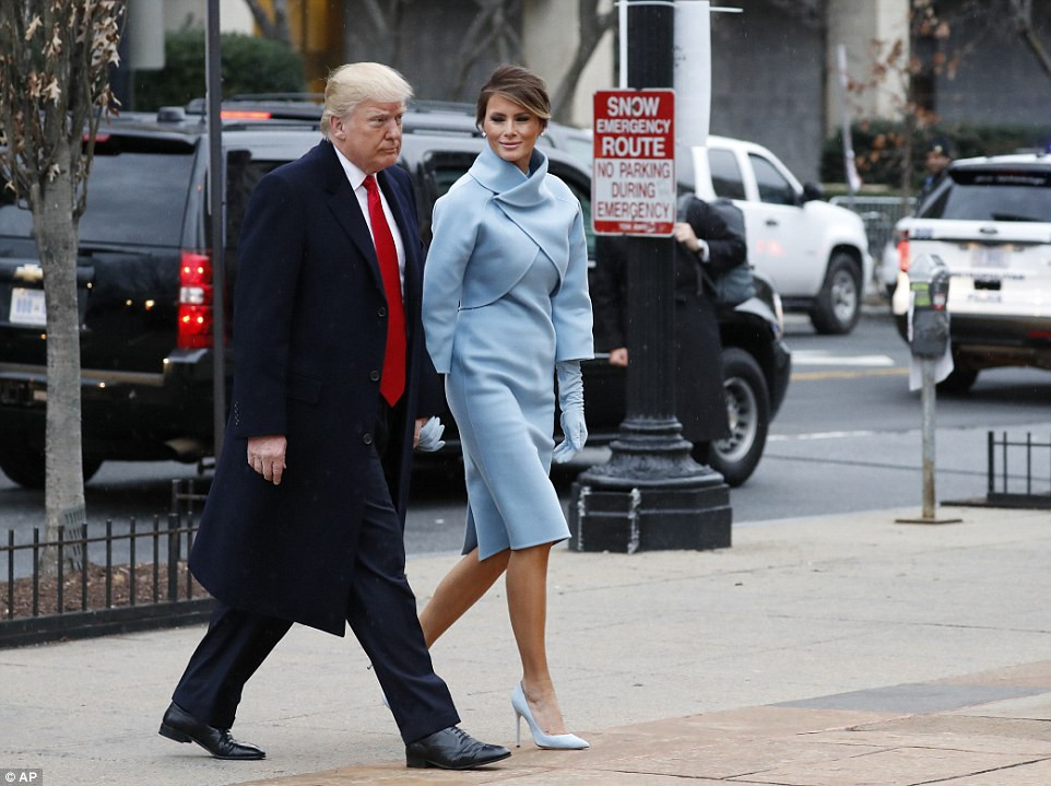 Ông Trump chính thức trở thành tổng thống thứ 45 của Mỹ ảnh 22