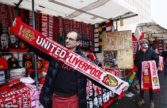 Ibra giải cứu M.U ở derby nước Anh ảnh 6