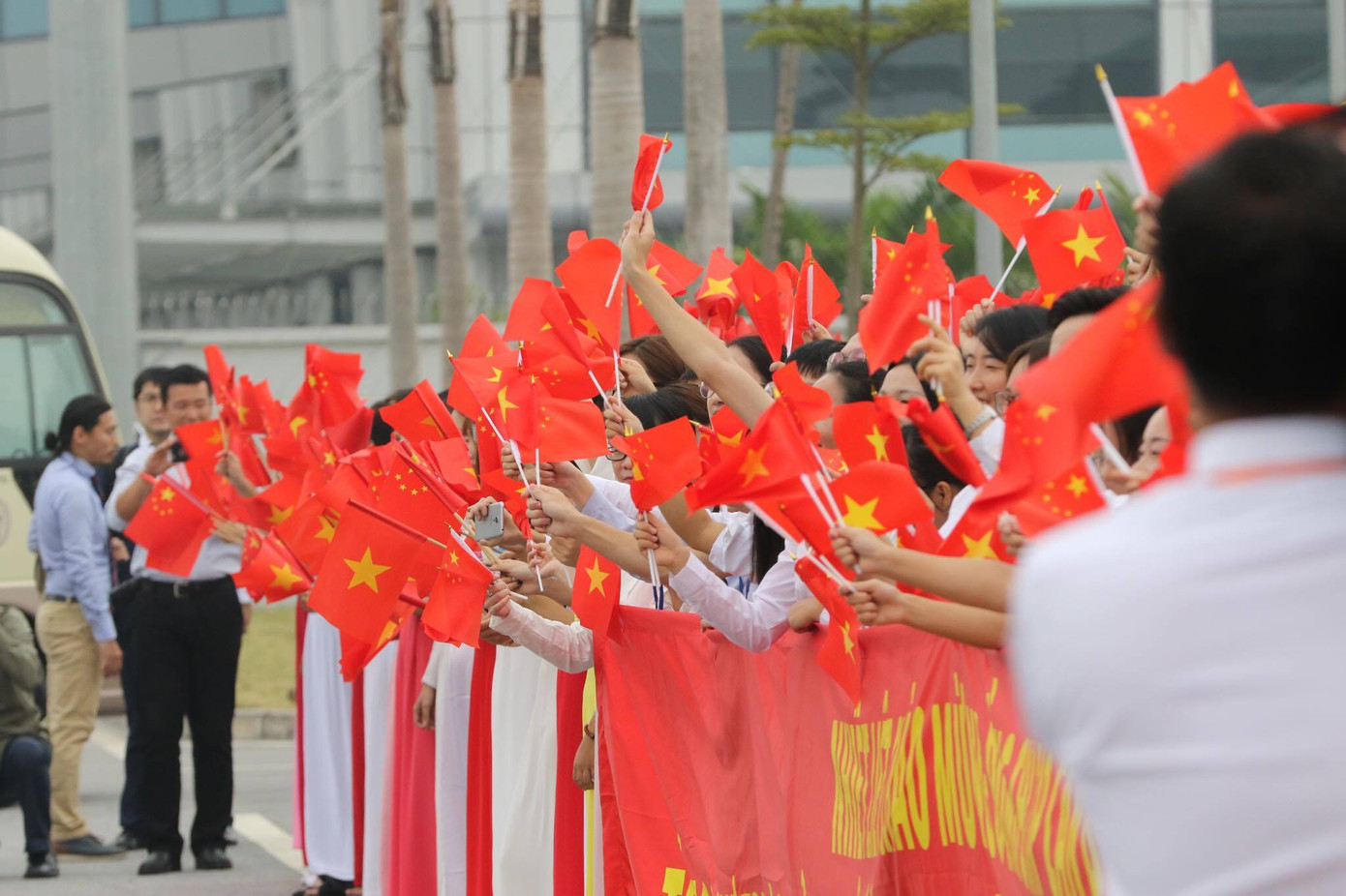 Chủ tịch Trung Quốc Tập Cận Bình bắt đầu thăm Việt Nam ảnh 15