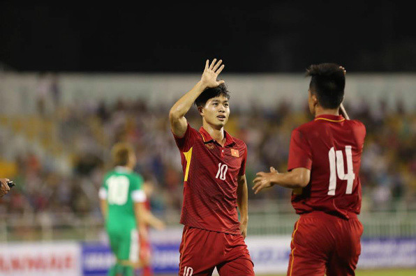 U22 Việt Nam vượt mặt Hàn Quốc lên ngôi đầu sau 'mưa gôn' ảnh 7