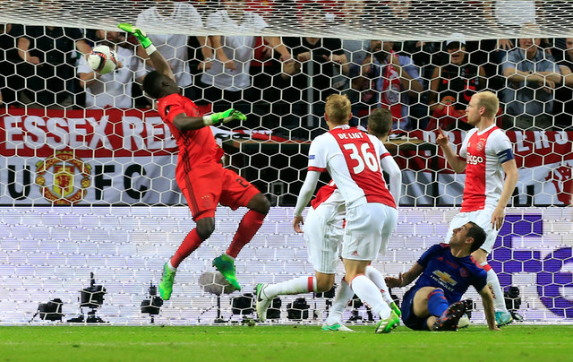 'Bom tấn' tỏa sáng, M.U vô địch Europa League ảnh 14