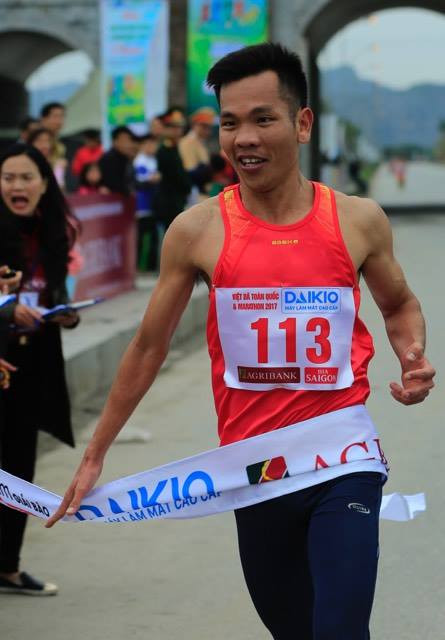 Việt dã Tiền Phong 2017: Quyết liệt và nhiều bất ngờ ảnh 48