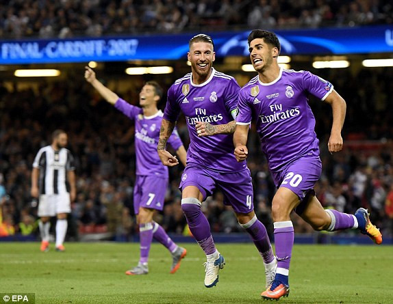 Cận cảnh cú đăng quang lịch sử của Real Madrid ảnh 17