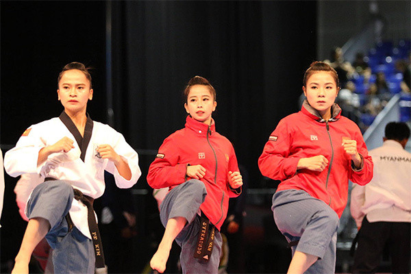 SEA Games ngày 26/8: Bóng bàn giải 'cơn khát' vàng sau 8 năm ảnh 31