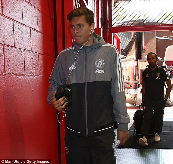 Thắng West Ham '4 sao', M.U lên ngôi đầu bảng ảnh 5