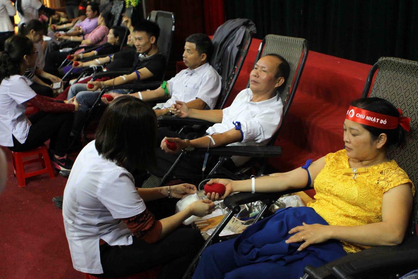 Chủ Nhật Đỏ ngày 8/1 thu được hơn 5500 đơn vị máu ảnh 9