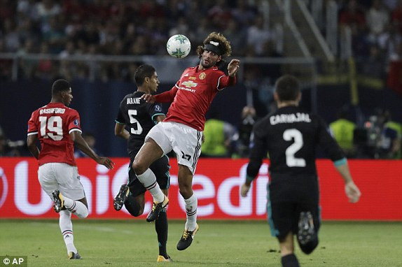 Thắng M.U 2-1, Real đoạt Siêu Cup châu Âu ảnh 25