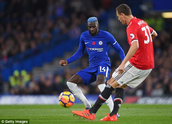 Chelsea 1-0 M.U: Mourinho lại ôm hận ở Stamford Bridge ảnh 8