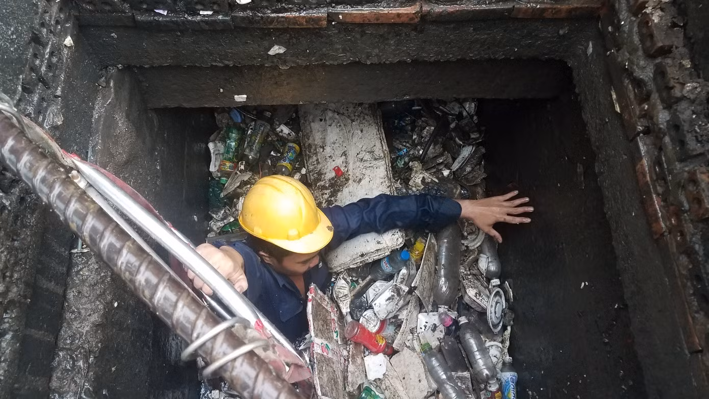 Siêu máy bơm tê liệt trước đường ngập, chủ đầu tư nói 'bị phá hoại' ảnh 1