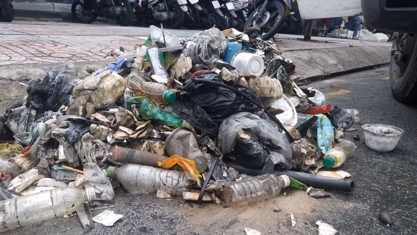 Siêu máy bơm tê liệt trước đường ngập, chủ đầu tư nói 'bị phá hoại' ảnh 3