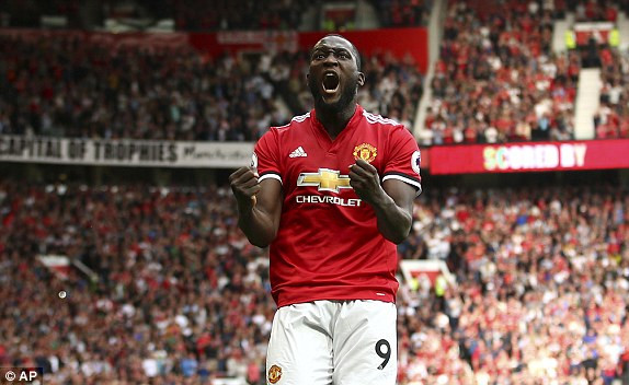 Thắng West Ham '4 sao', M.U lên ngôi đầu bảng ảnh 11