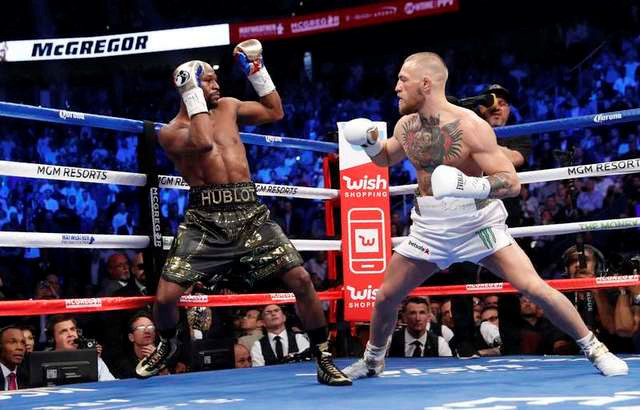 Mayweather knock-out 'Gã hề' McGregor ở trận chiến thế kỷ ảnh 15
